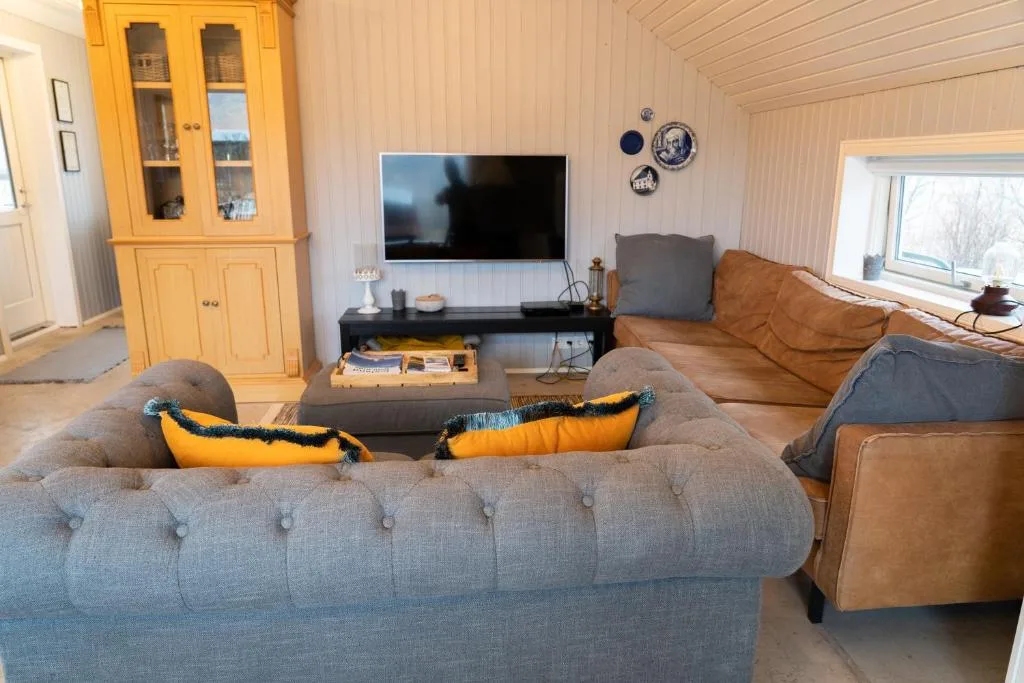 Grund Cabin — 5