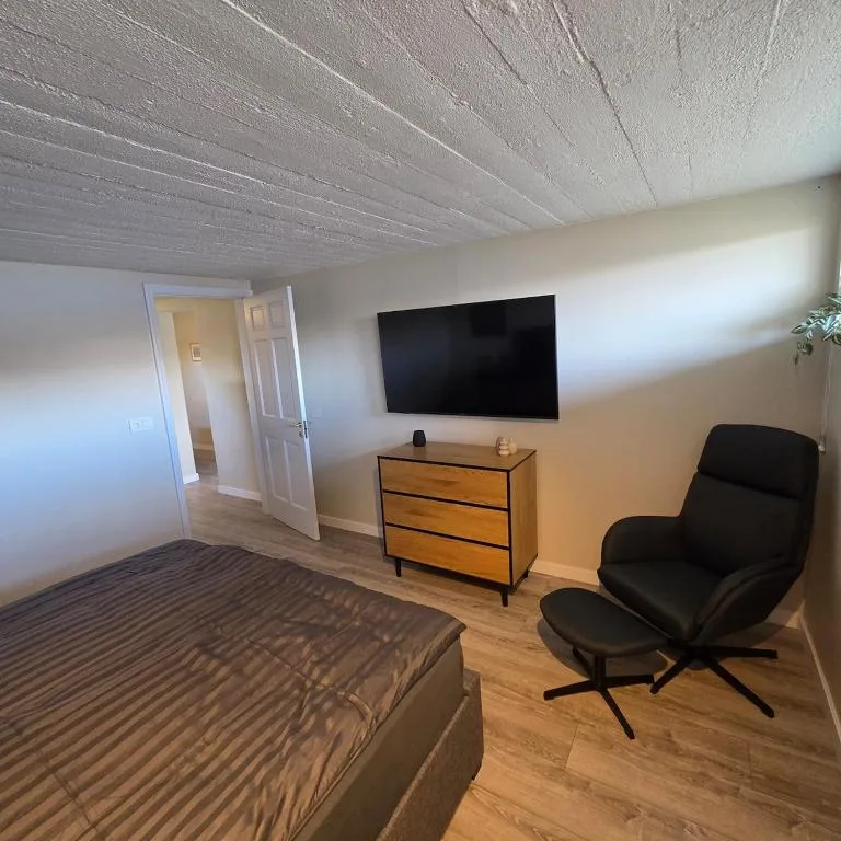 Cozy Apartment with Fjord View Þingeyri — 5
