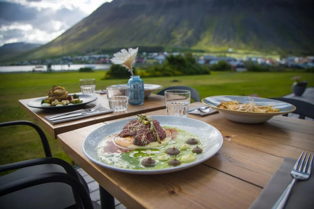 Hotel Isafjördur - Torg — 4