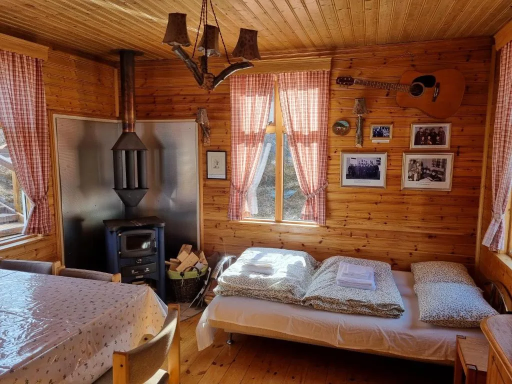 Valhöll Mountain Chalet — 2