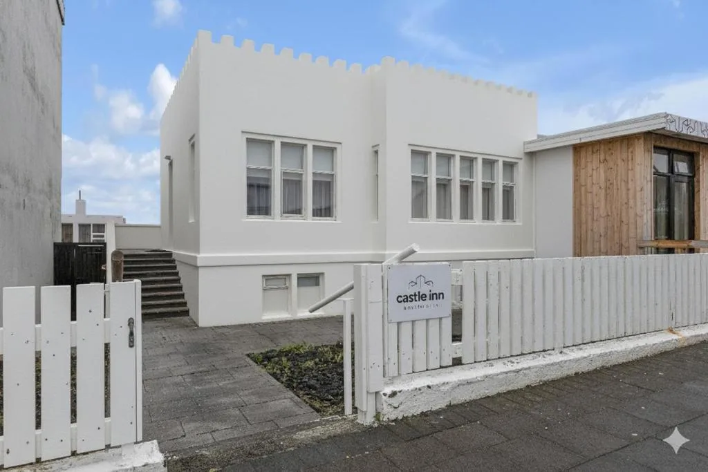 Castle Inn Apartments - Downtown Keflavík — 2