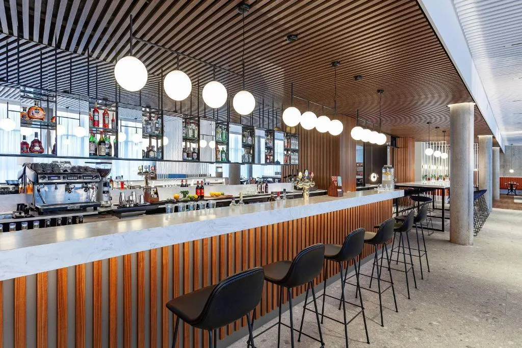 Courtyard by Marriott Reykjavik Keflavik Airport — 4