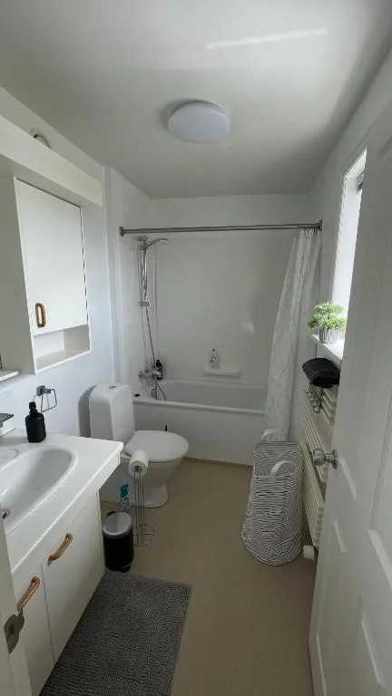 IQ Apartments 1 — 3