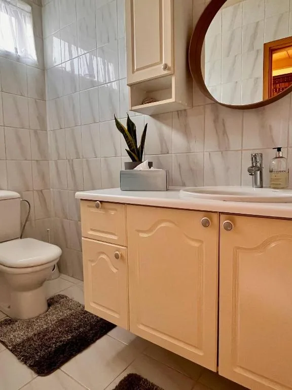 Keflavík 3BR Home, Near Airport, Sleeps 7 — 3