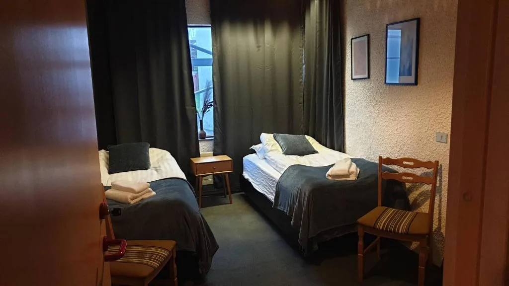 The Bank Sleeping Guesthouse — 2