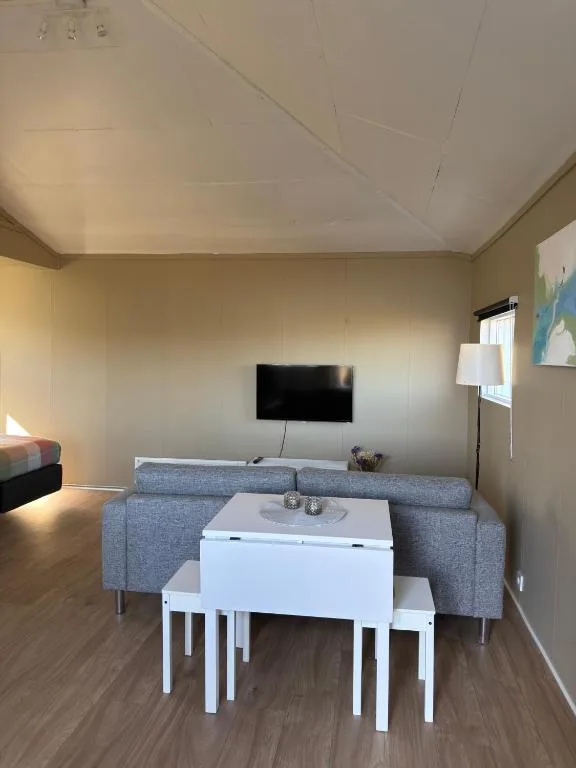 Cozy Studio with Ocean & Mountain Views — 5