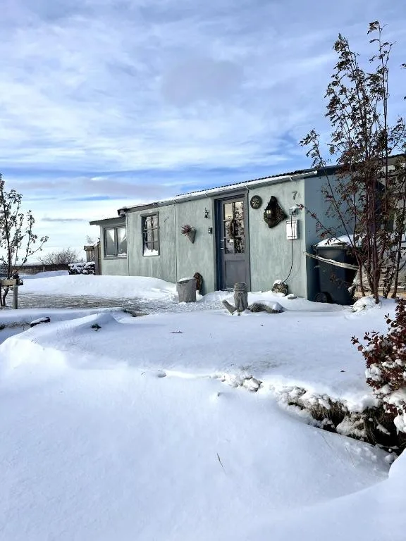Slow Travel Mývatn - Óli's Homestay-Private house v — 4