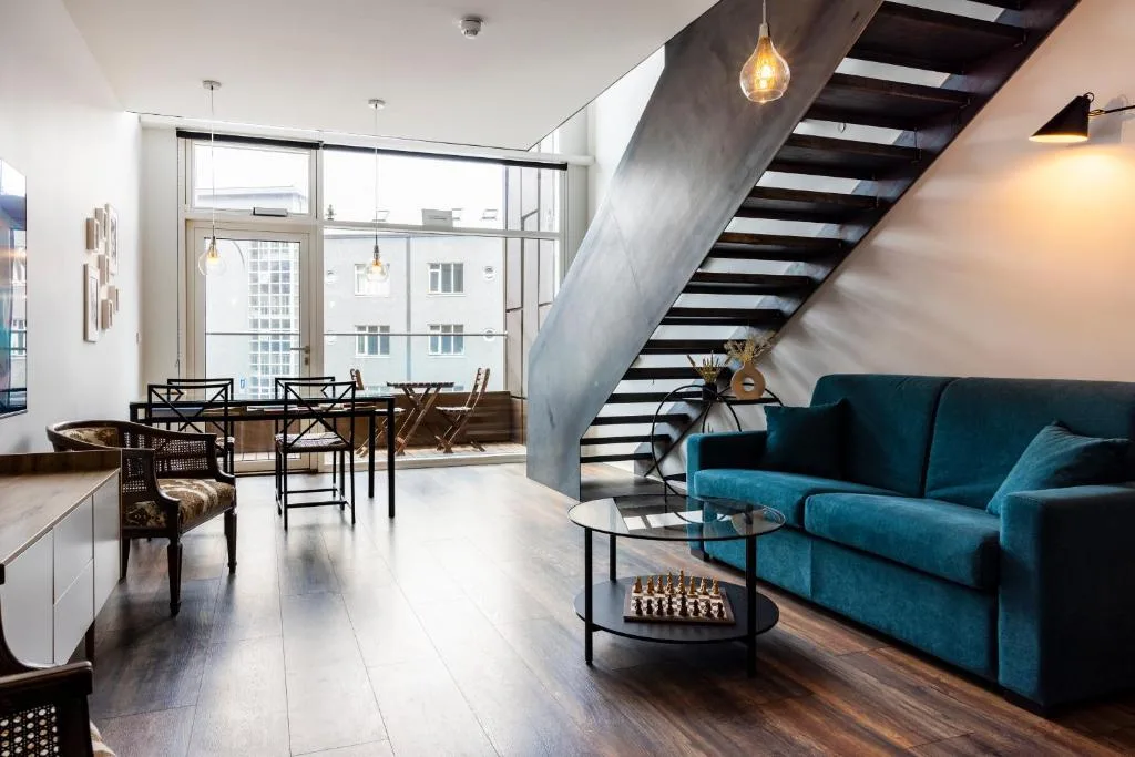 Downtown Loft with Balcony & Parking