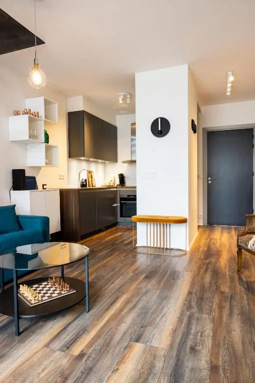 Downtown Loft with Balcony & Parking — 4