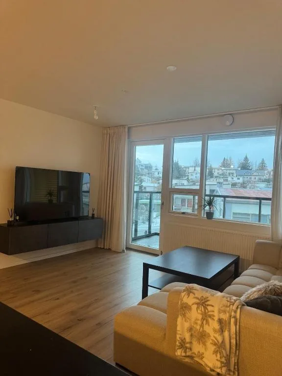 Minimalistic, Flat, Kópavogur — 5