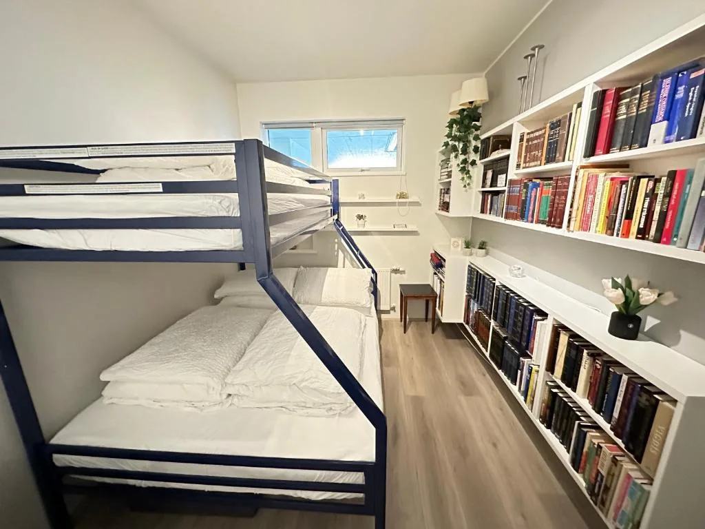 Modern 2 bedroom apartment in Kópavogur — 2