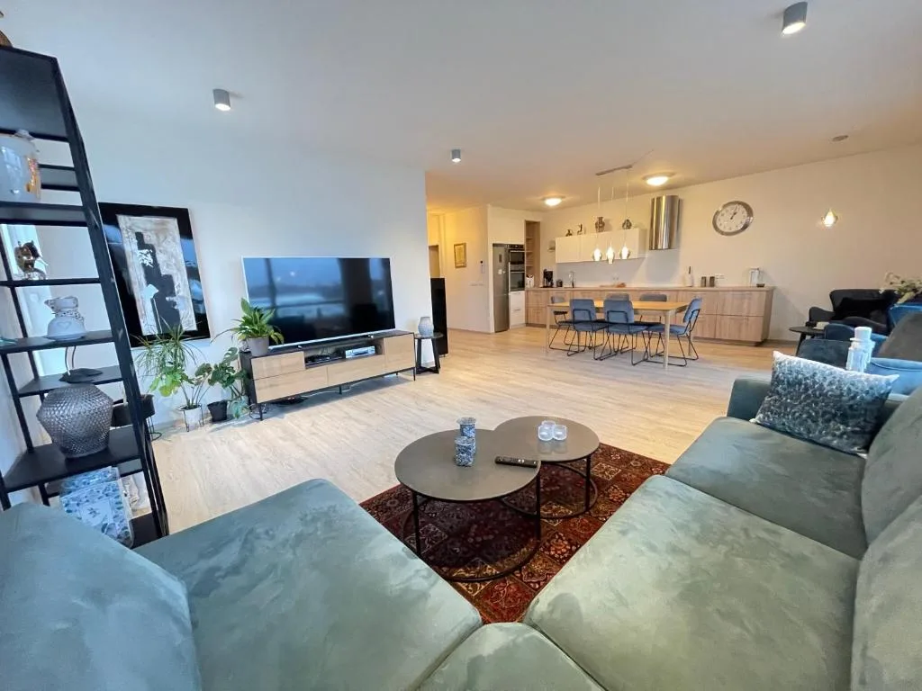 Modern and spacious 3 bedroom apartment in Kópavogur — 5