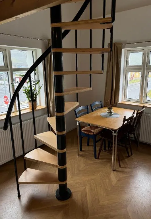 Curry House Apartment — 5