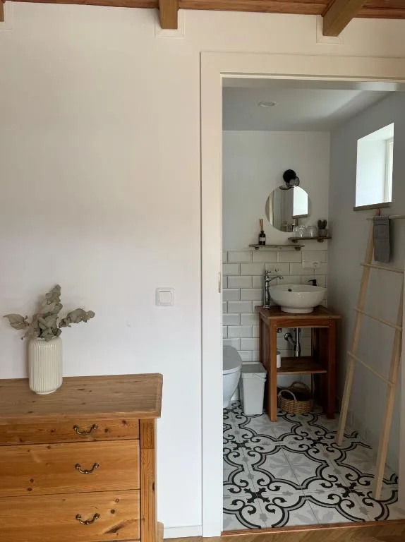 Curry house rooms — 5