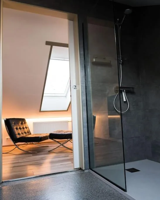 Scenic Penthouse - Ocean view & skylight windows — 3