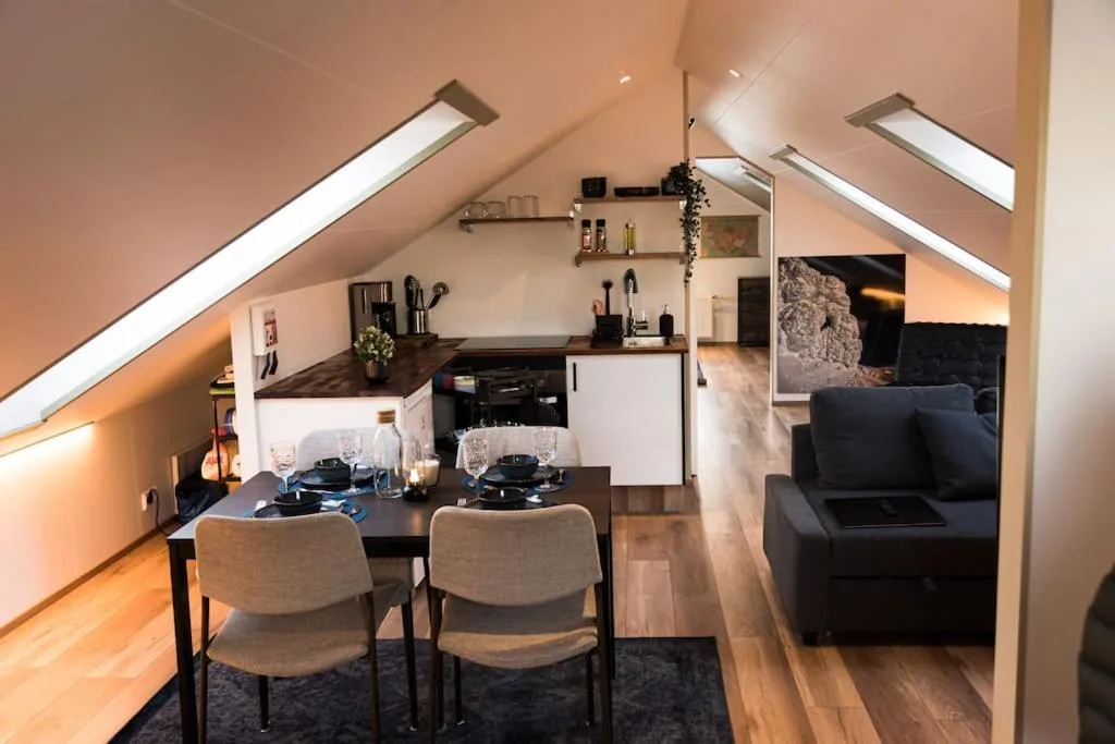 Scenic Penthouse - Ocean view & skylight windows — 4