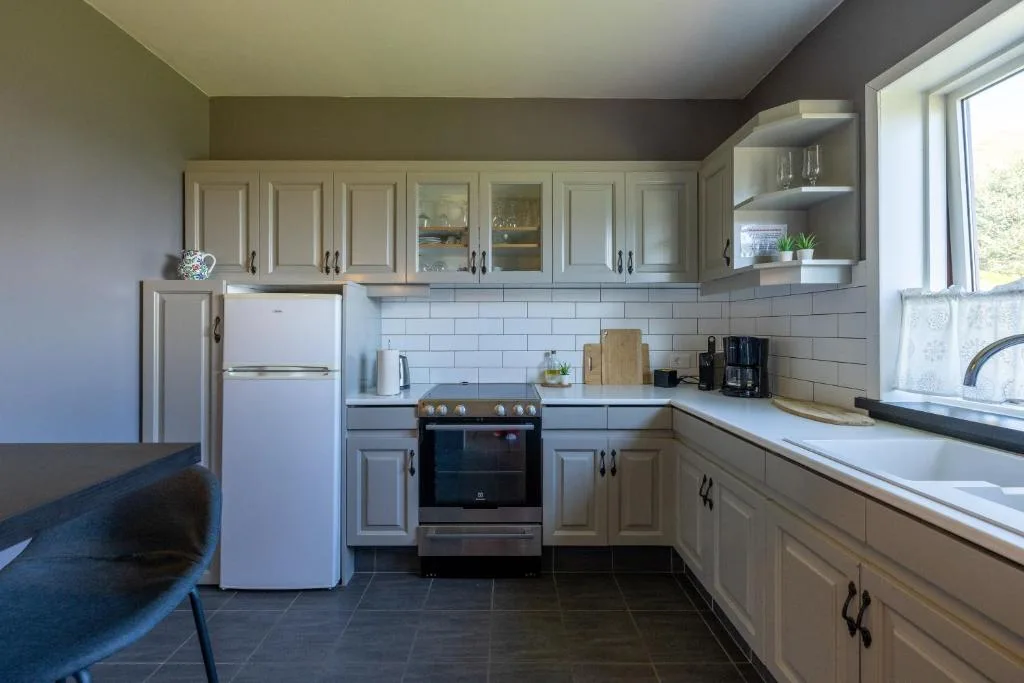 The Herring House — 5