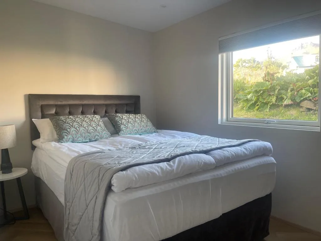 Iðavellir Guesthouse — 2