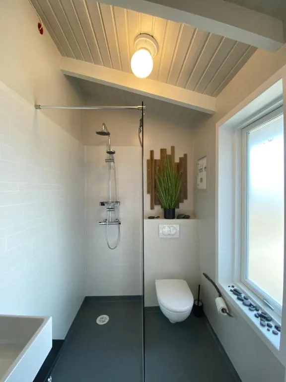Nátthagi Luxury Cottage — 3