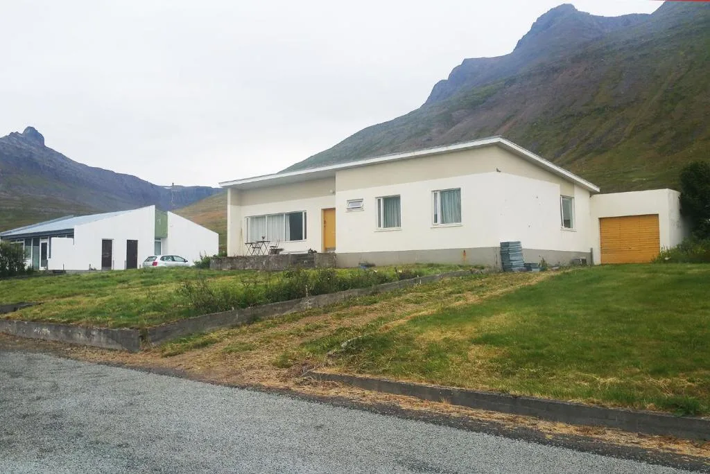 House in the Westfjords — 5