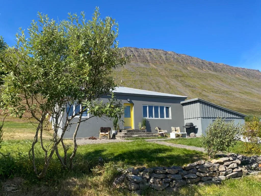Sea, fjord & mountain view house — 5
