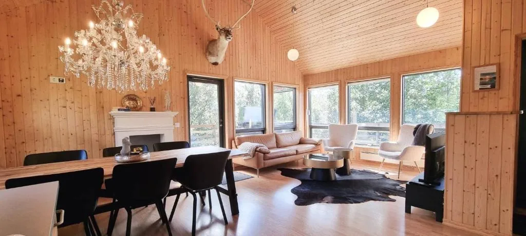 Dixon Cabin nr. 7 / Dixon sumarhús nr. 7 @Kirkjubraut — 4
