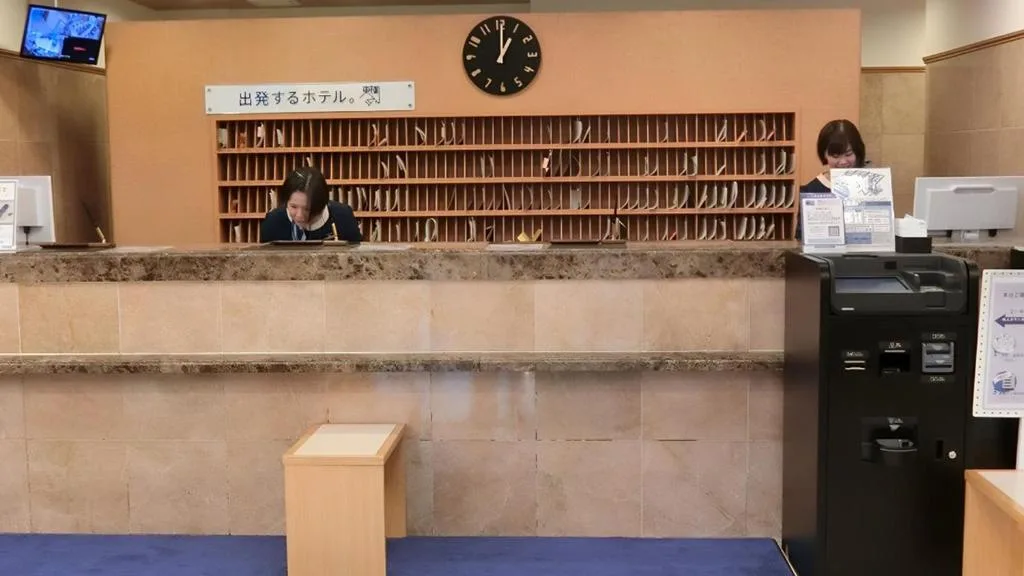 Toyoko Inn Akita-eki Higashi-guchi — 3