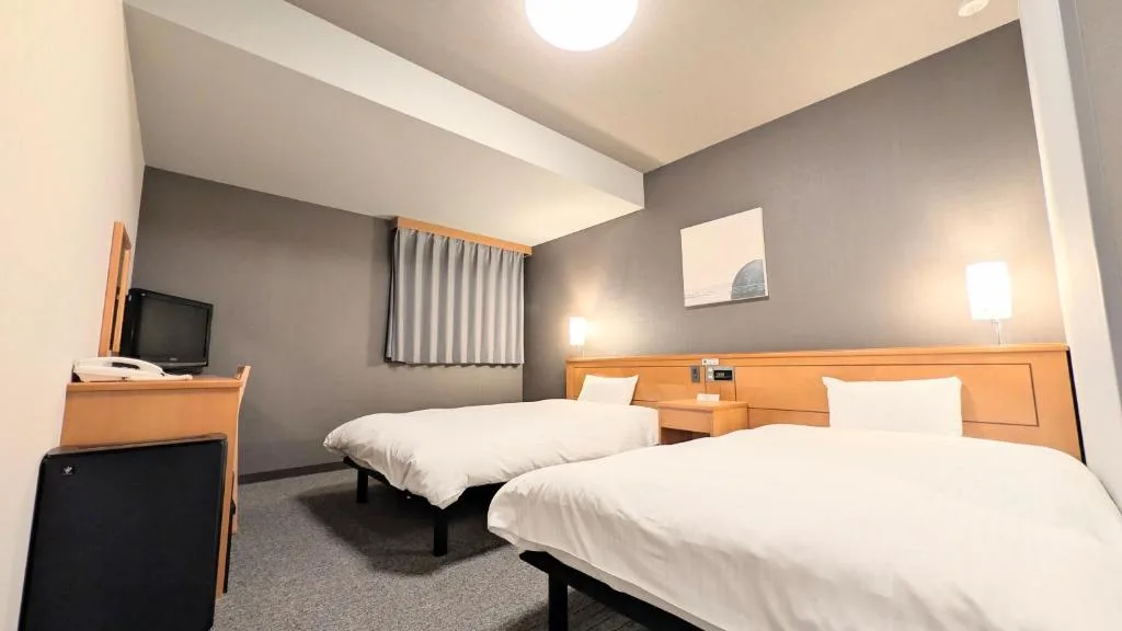 Hotel Route-Inn Aomori Ekimae — 4