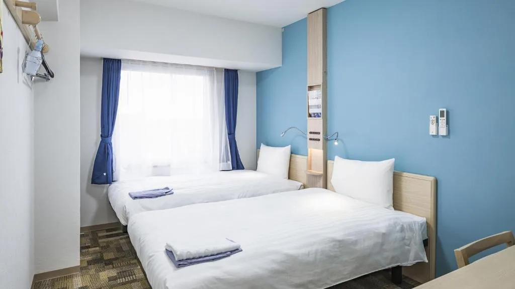 Toyoko Inn Kita-asaka-eki Nishi-guchi — 2