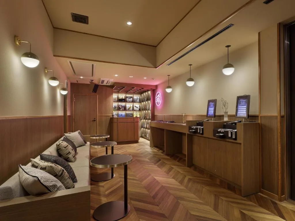 Band Hotel Hakata — 4