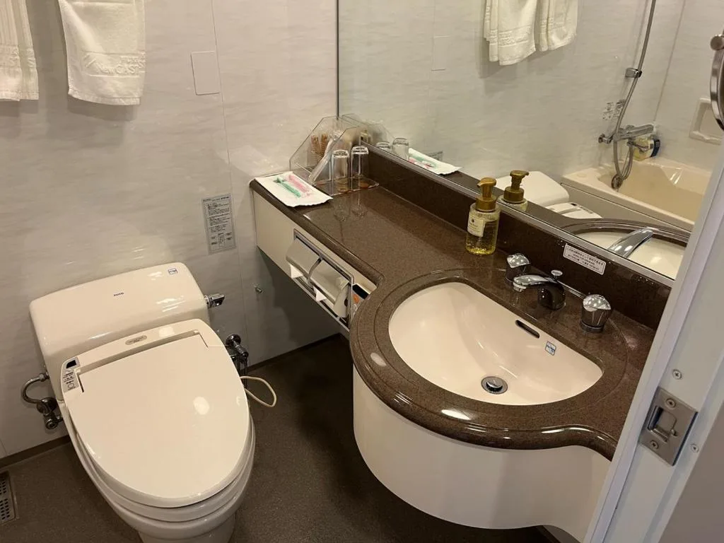 Fukuyama New Castle Hotel — 3