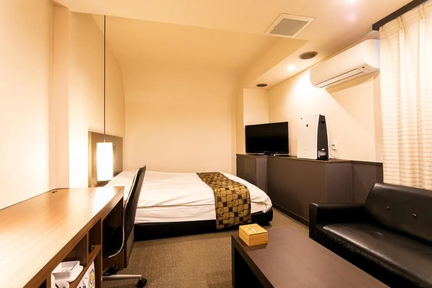 Hotel Double Funabashi — 4