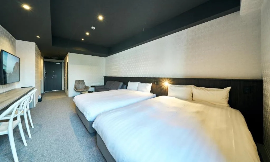 Rakuten STAY Kokura Station Standard Twin Room with counter table — 2