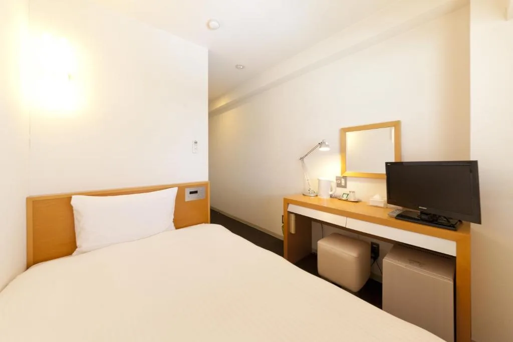 7 Days Hotel — 2