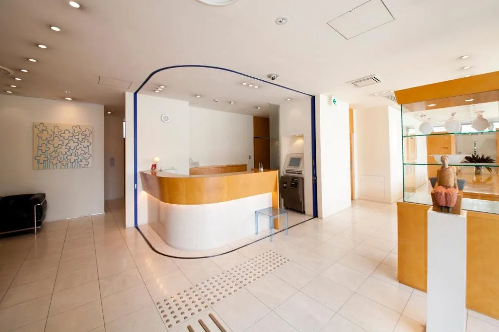 7 Days Hotel — 3
