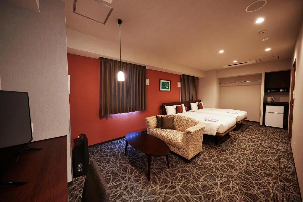 Y's Inn Naha Oroku Ekimae — 2