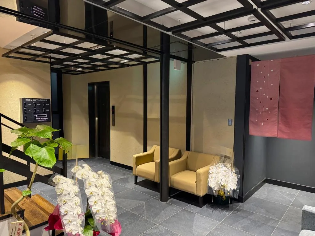 Comforts81 DOTONBORI — 2