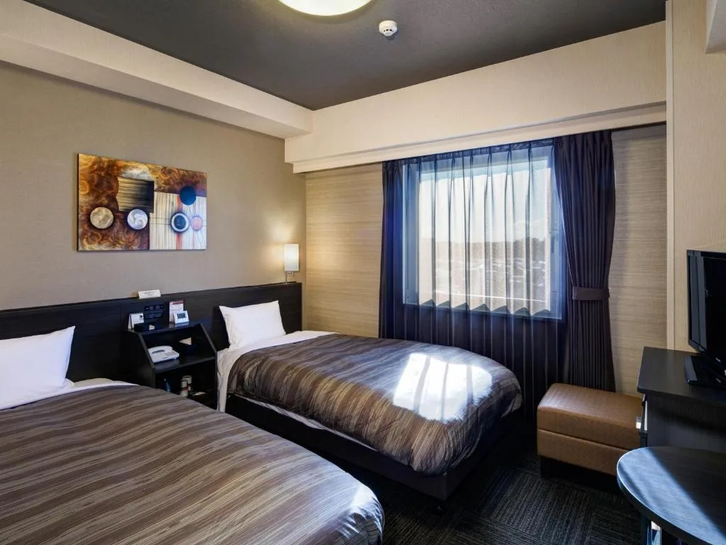 Hotel Route-Inn Sendai Higashi — 2