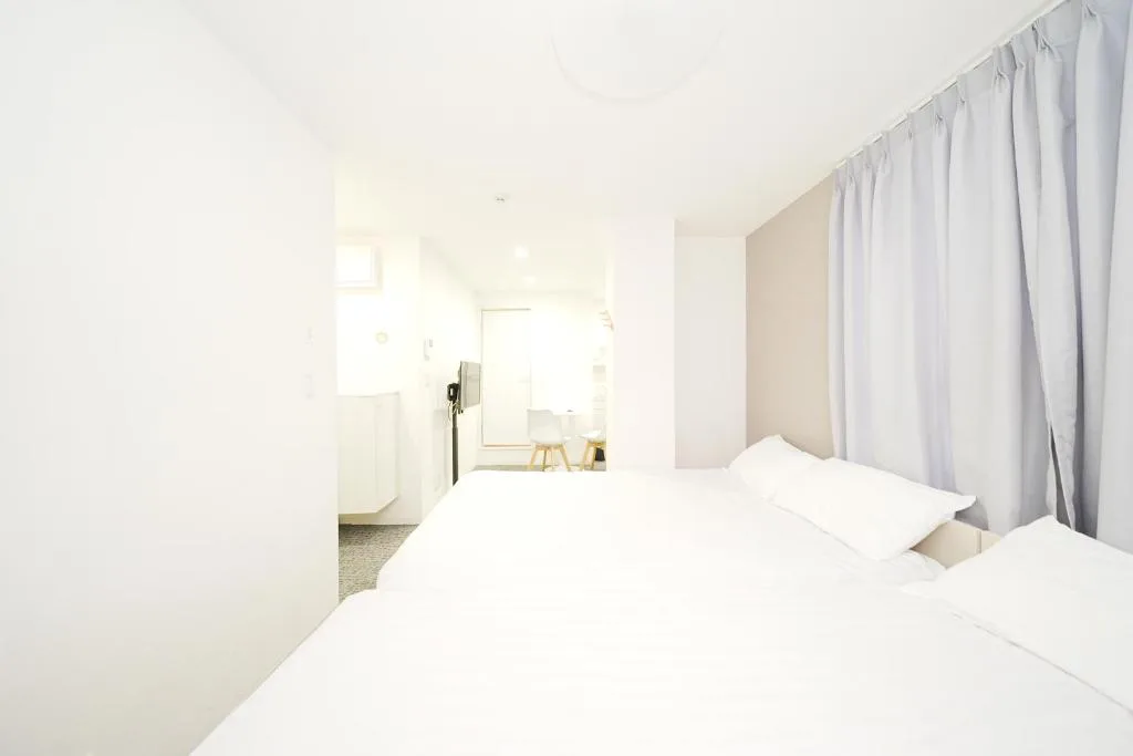GLOU Koiwa Tokyo - Economic APT in a Japanese Local Shopping Street, with Direct Access to Shinjuku & Akihabara — 5