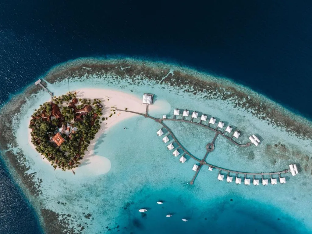 Athuruga Island
