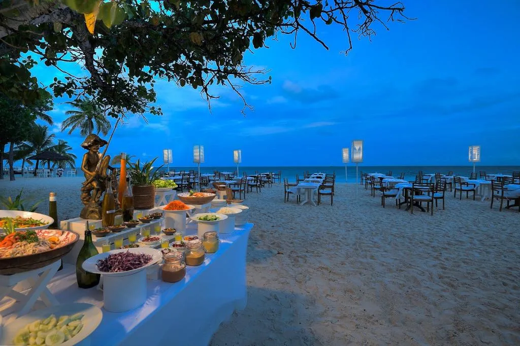 Diamonds Athuruga Maldives Resort & Spa — 4