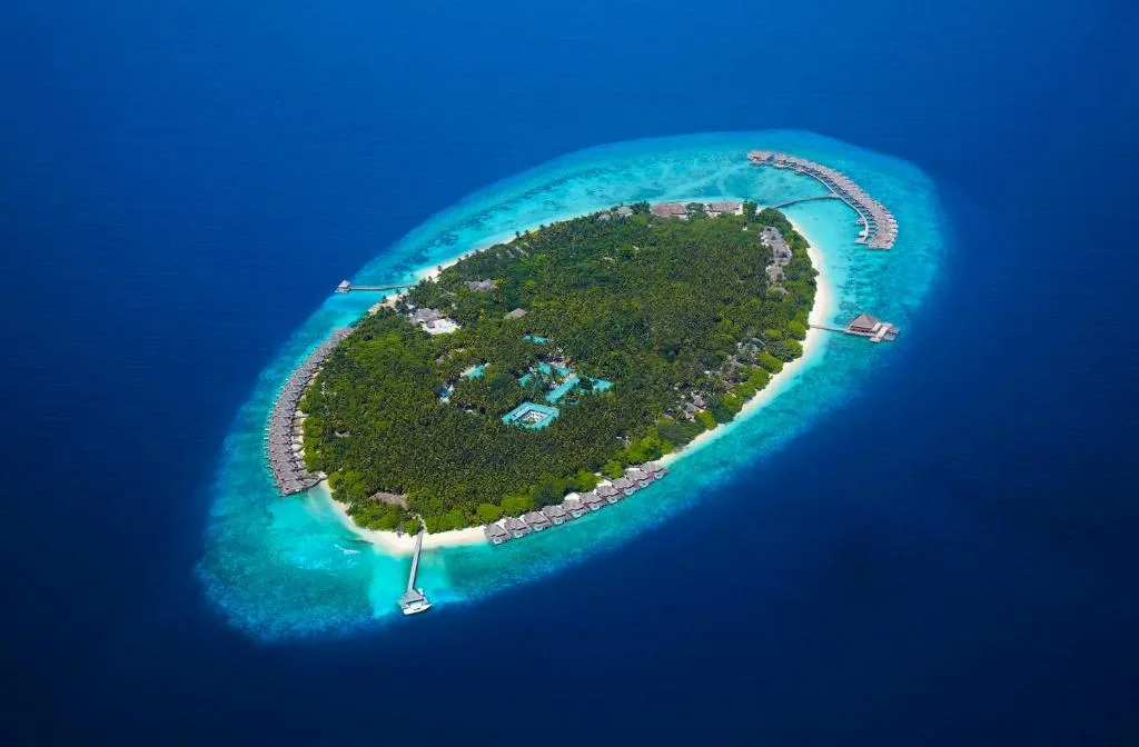 Dusit Thani Maldives - 50 percent off on Transfers for Stays of 5 Nights stay until 20 December 2026 — 2