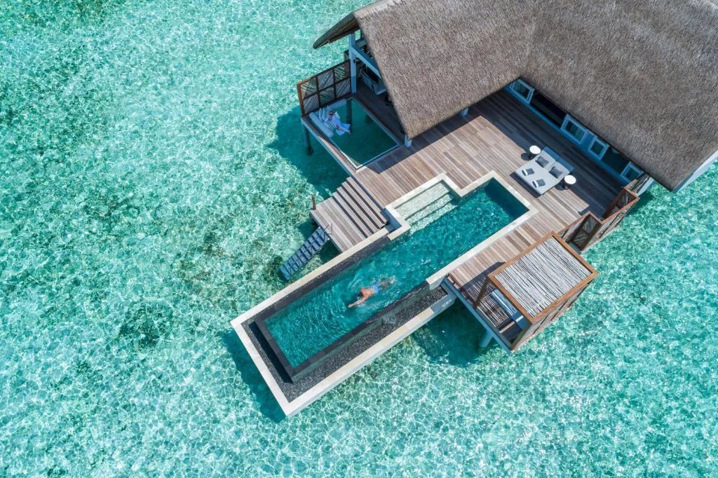 Four Seasons Resort Maldives at Landaa Giraavaru — 4