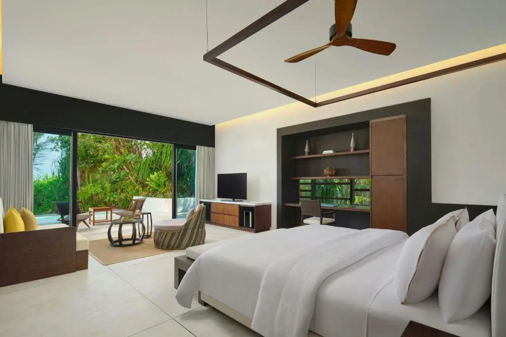 The Westin Maldives Miriandhoo Resort — 4
