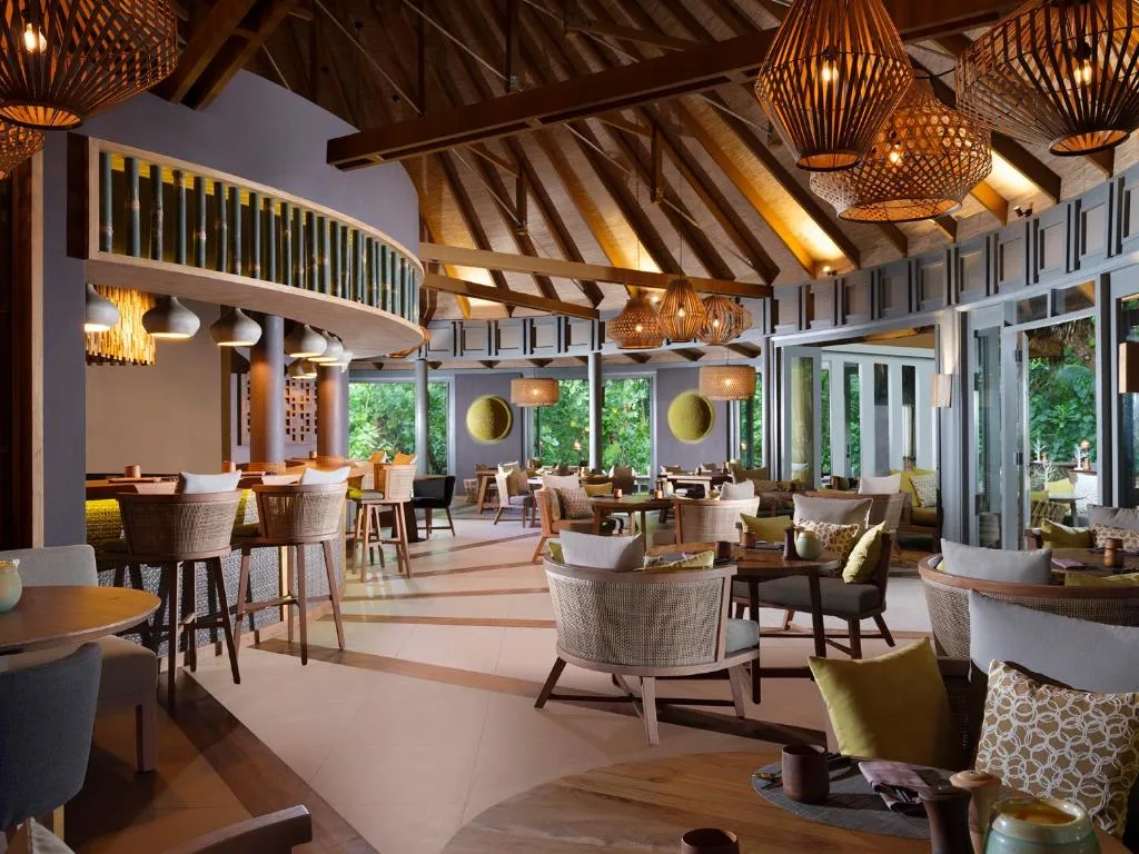 Vakkaru Maldives - Luxury Private Island Resort — 4
