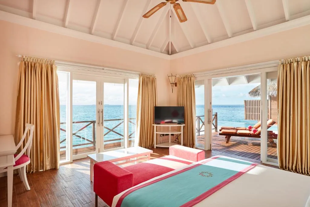 Sun Siyam Vilu Reef - 24 Hours All-Inclusive Dine-Around with Complimentary Return Trip — 4