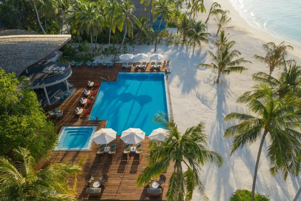 OUTRIGGER Maldives Maafushivaru Resort — 4