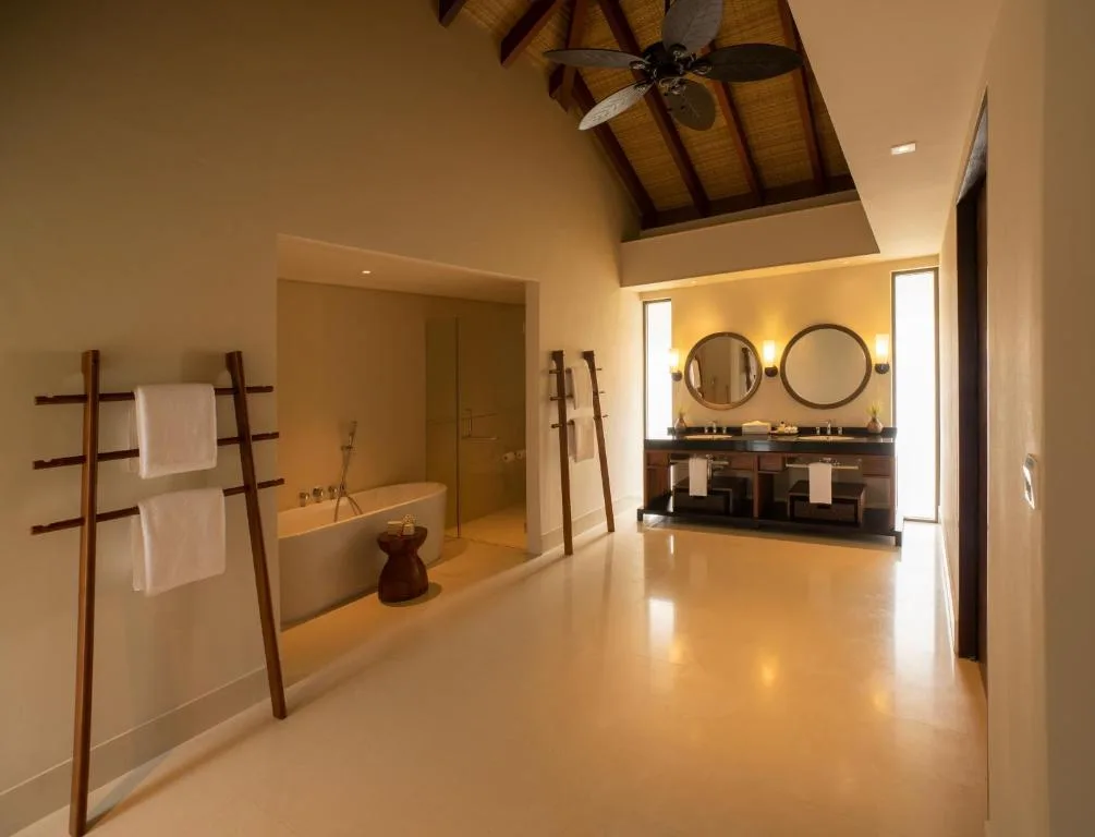 The Residence Maldives at Dhigurah — 3