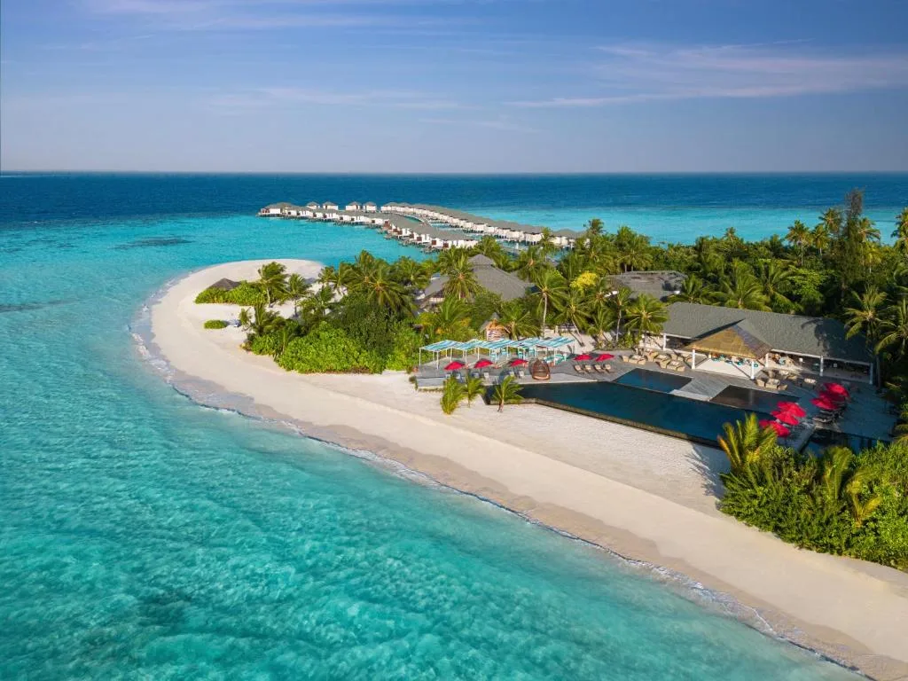 NH Collection Maldives Havodda Resort — 5