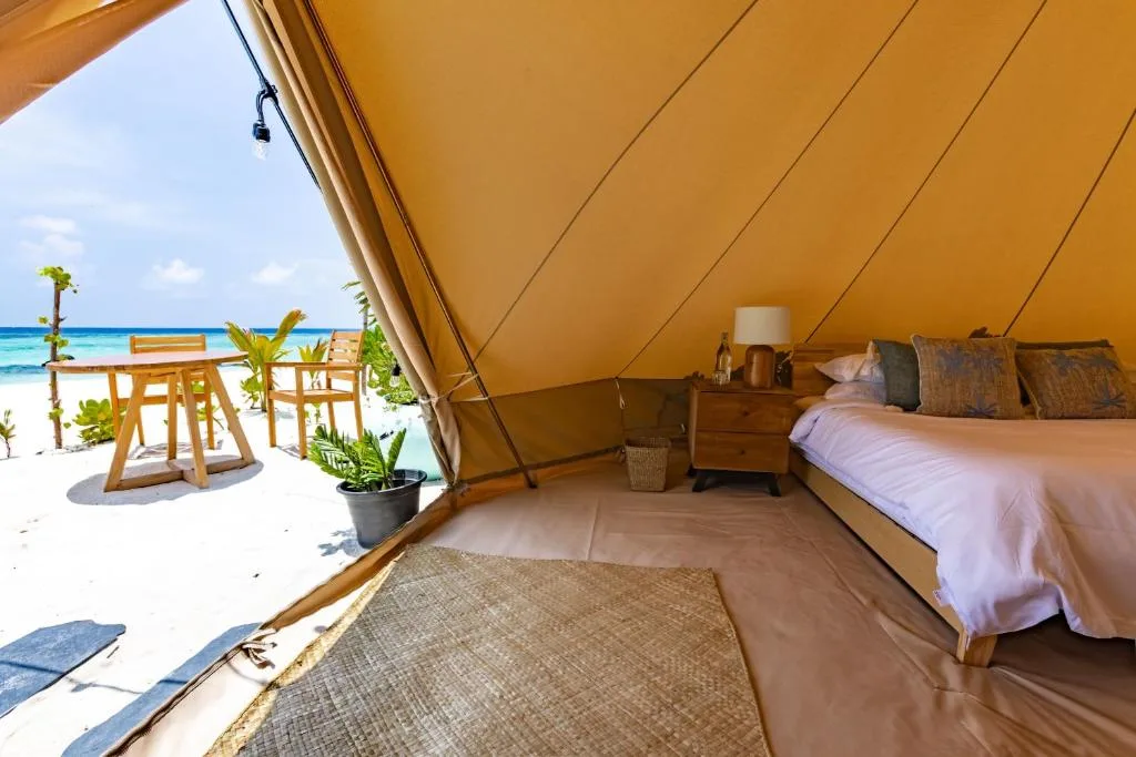 Maverick Surf and Dive Boutique Hotel, Free Speedboat Service KDO, Stay 10 Nights Enjoy 1 Night Free, Kids Stay Free — 2